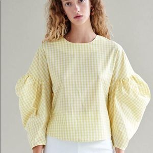 Yellow checkered top